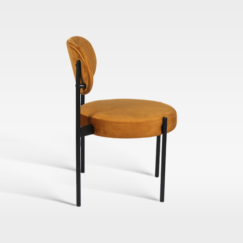 Curved Oval Back Accent Chair Premium Velvet Upholstery For Gourmet Restaurant Hotel Spaces