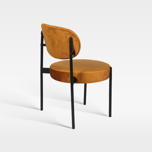 Curved Oval Back Accent Chair Premium Velvet Upholstery For Gourmet Restaurant Hotel Spaces