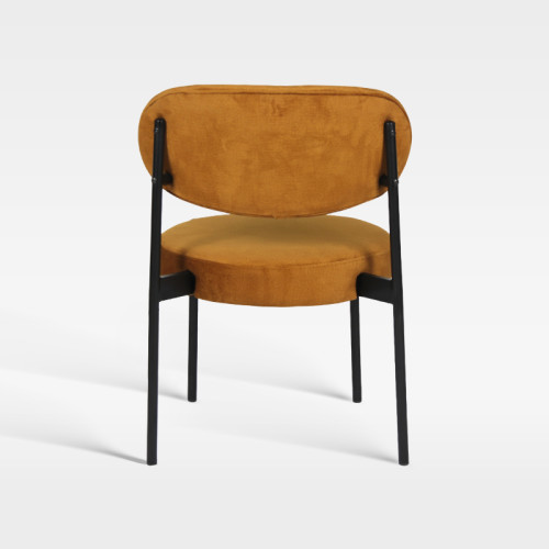 Curved Oval Back Accent Chair Premium Velvet Upholstery For Gourmet Restaurant Hotel Spaces