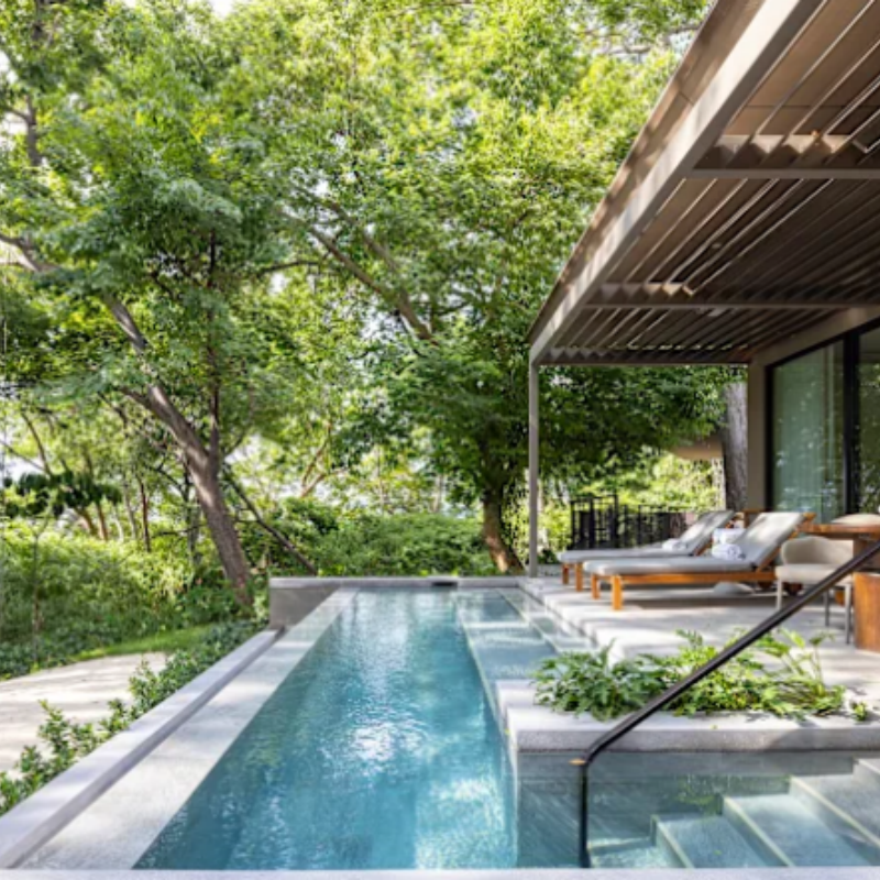 Outdoor Lounge Chair