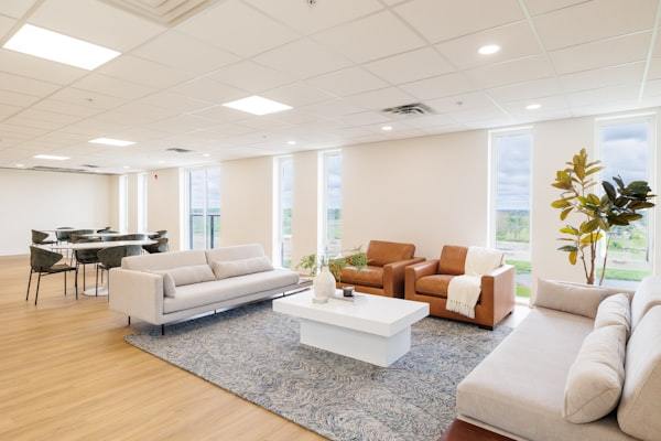 Social zone with lounge tables