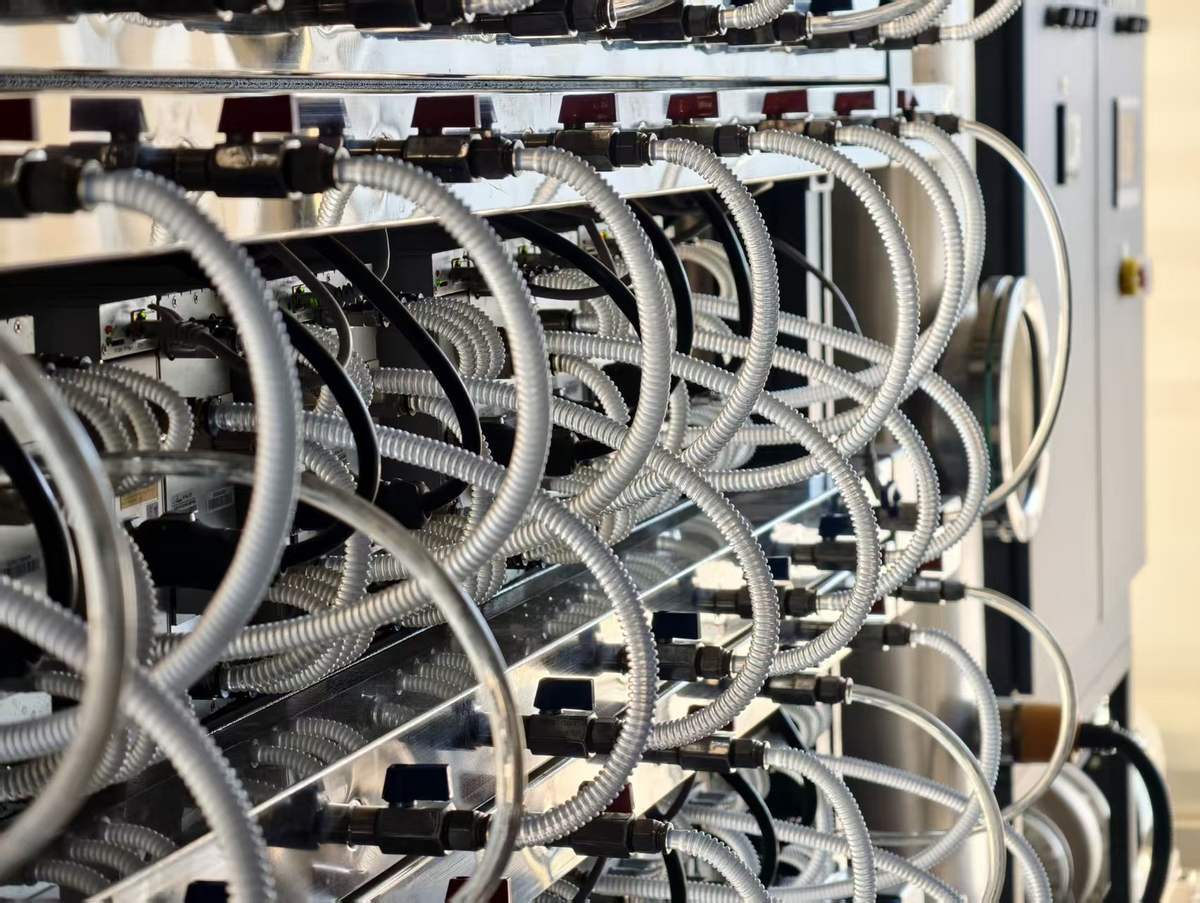 Water cooling infrastructure detail