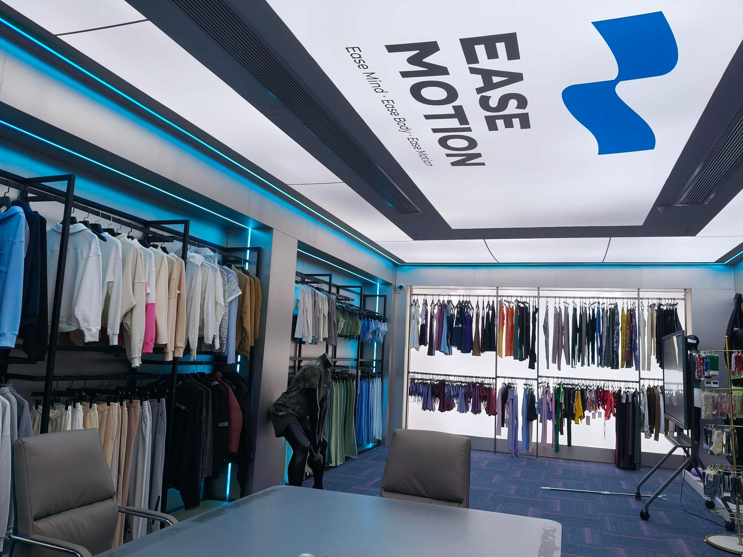 Exploring Our Yoga Wear: Detailed Insight into Design and Materials