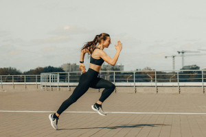 The Ultimate Guide to OEM vs ODM for Custom Sports Bra Manufacturing
