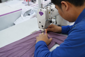 What Makes Easemotion a Leading Professional Yoga Bra Manufacturer from China Against Global Competitors?