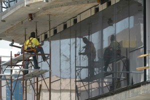 The Comprehensive Guide to Curtain Wall Systems: Types, Technology, and Applications