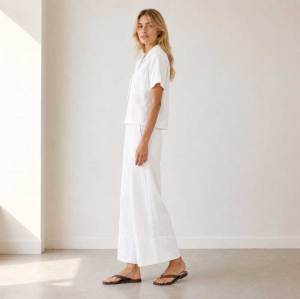White Linen Lounge Set