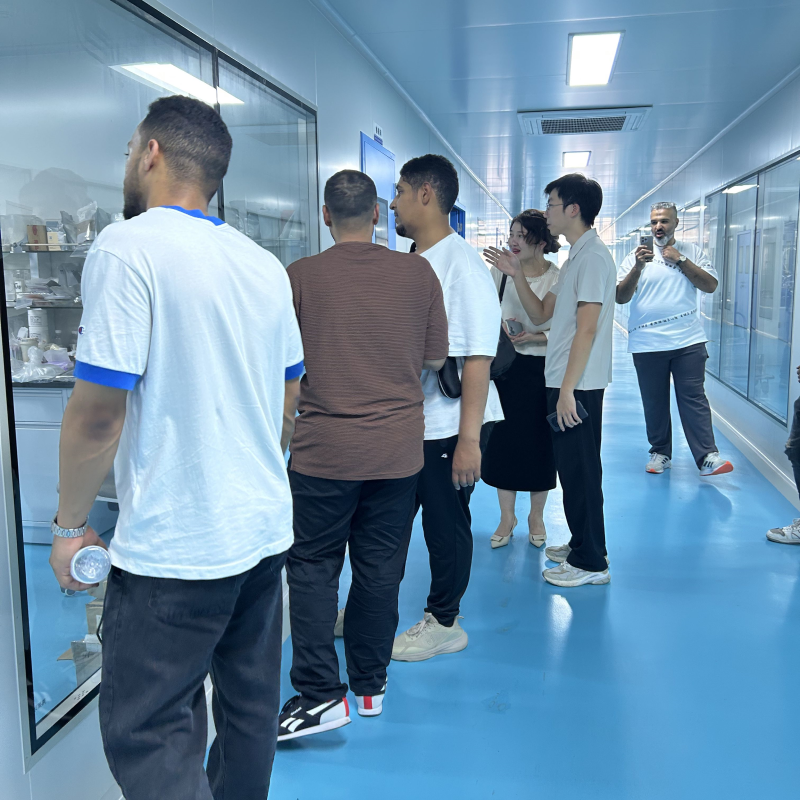 Saudi clients visit a GMP-compliant dietary supplement production facility