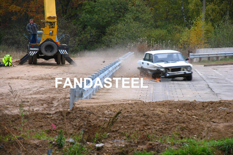 impact test of Fanda highway guardrail system