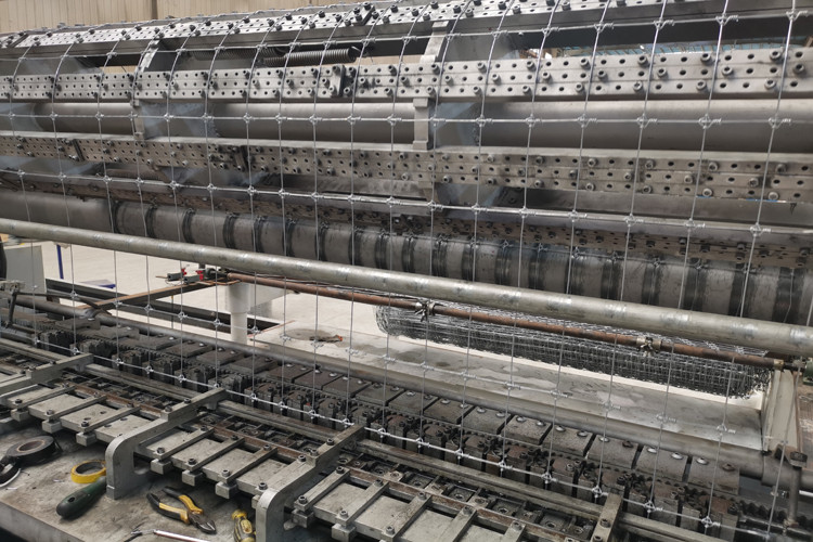 Fanda road guardrail beam production workshop