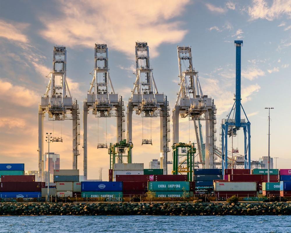 Weekly LCL sailings link base ports in Asia, the Middle East, Europe and the Americas.