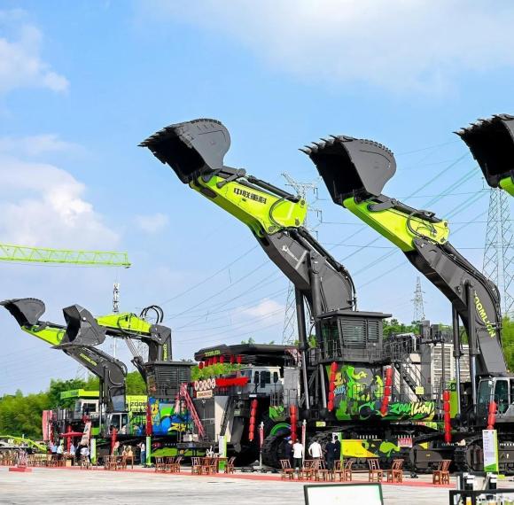 Hunan · Intelligent Manufacturing & Digital Media Business Mission: 5 Days, 4 Nights Changsha Industry Traceability Tour