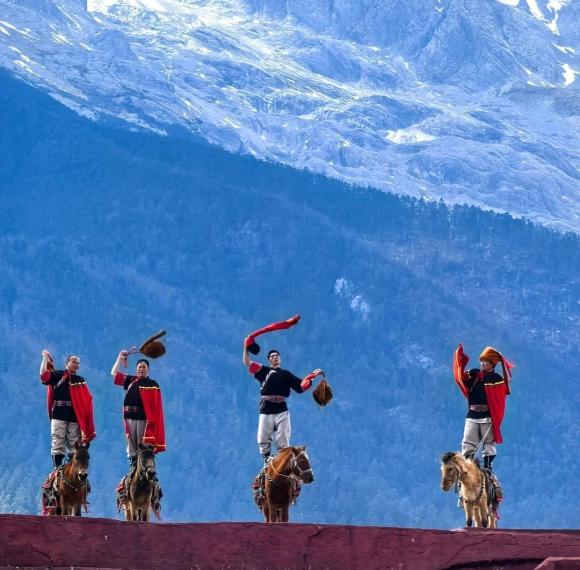 Colorful South: Lijiang and Dali | 5 Days 4 Nights Snow Mountain and Ethnic Culture Journey