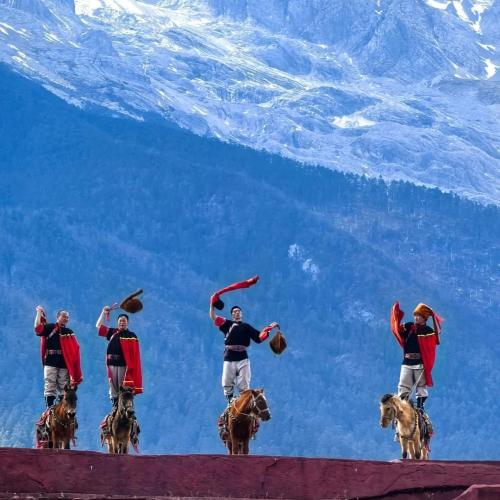 Colorful South: Lijiang and Dali | 5 Days 4 Nights Snow Mountain and Ethnic Culture Journey