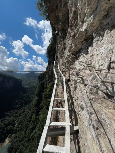 Qixing Mountain via ferrata, Zhangjiajie