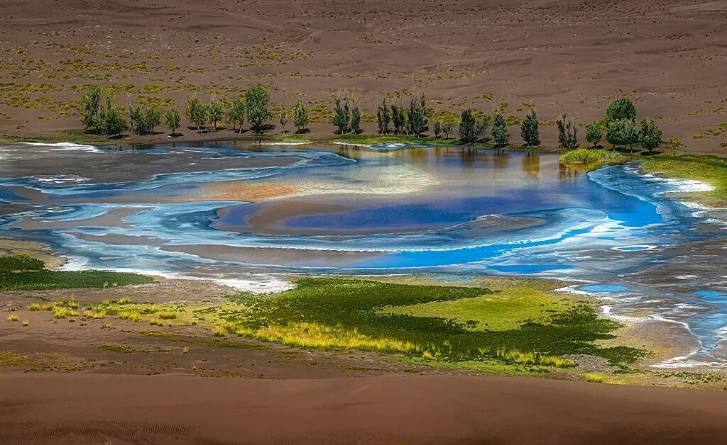 Badain Jaran Desert, Inner Mongolia