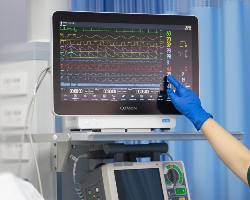 Touch Display Solutions for Patient Monitoring Systems and Ultrasound Diagnostic Equipment