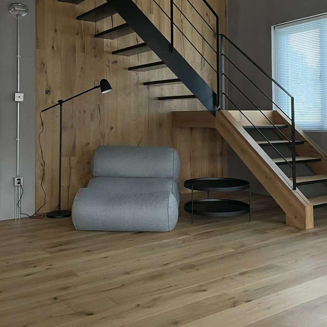 Natural Oak Engineered Flooring in a Melbourne Coastal Villa