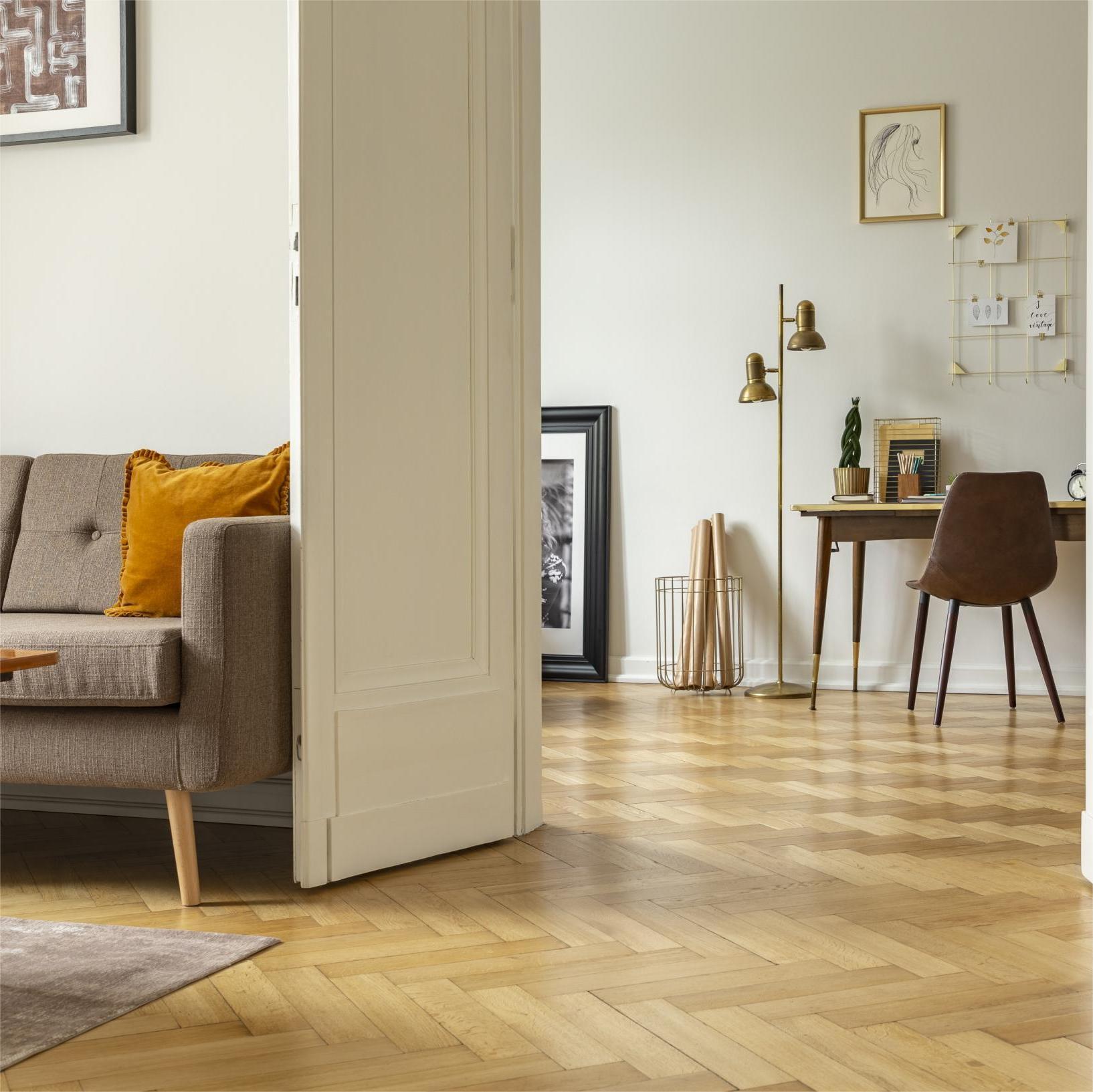 Light Natural Oak Herringbone Flooring in a Sydney Harbour Luxury Condominium