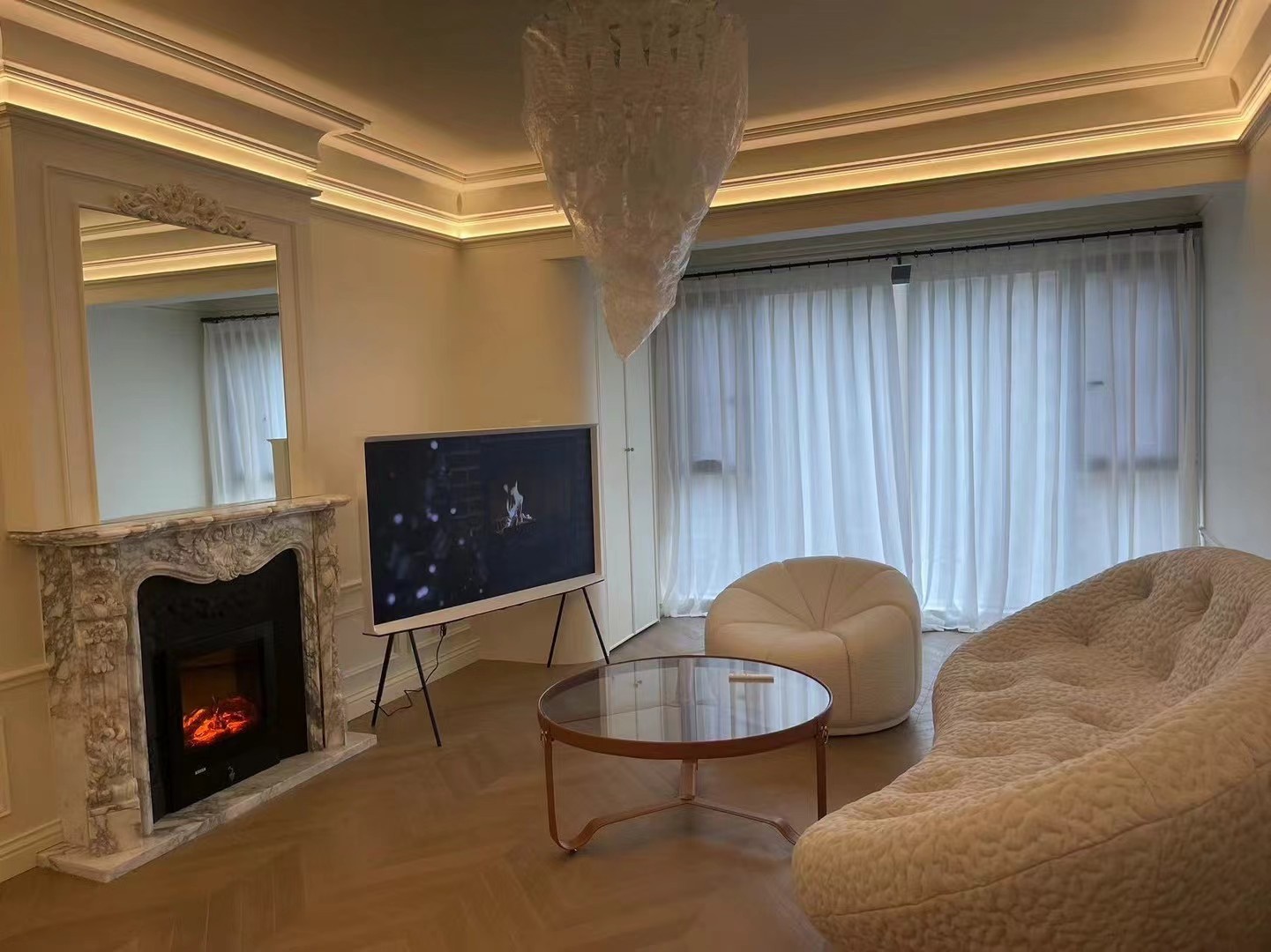 AM-09 Engineered oak wood flooring installed in Munich apartment project 