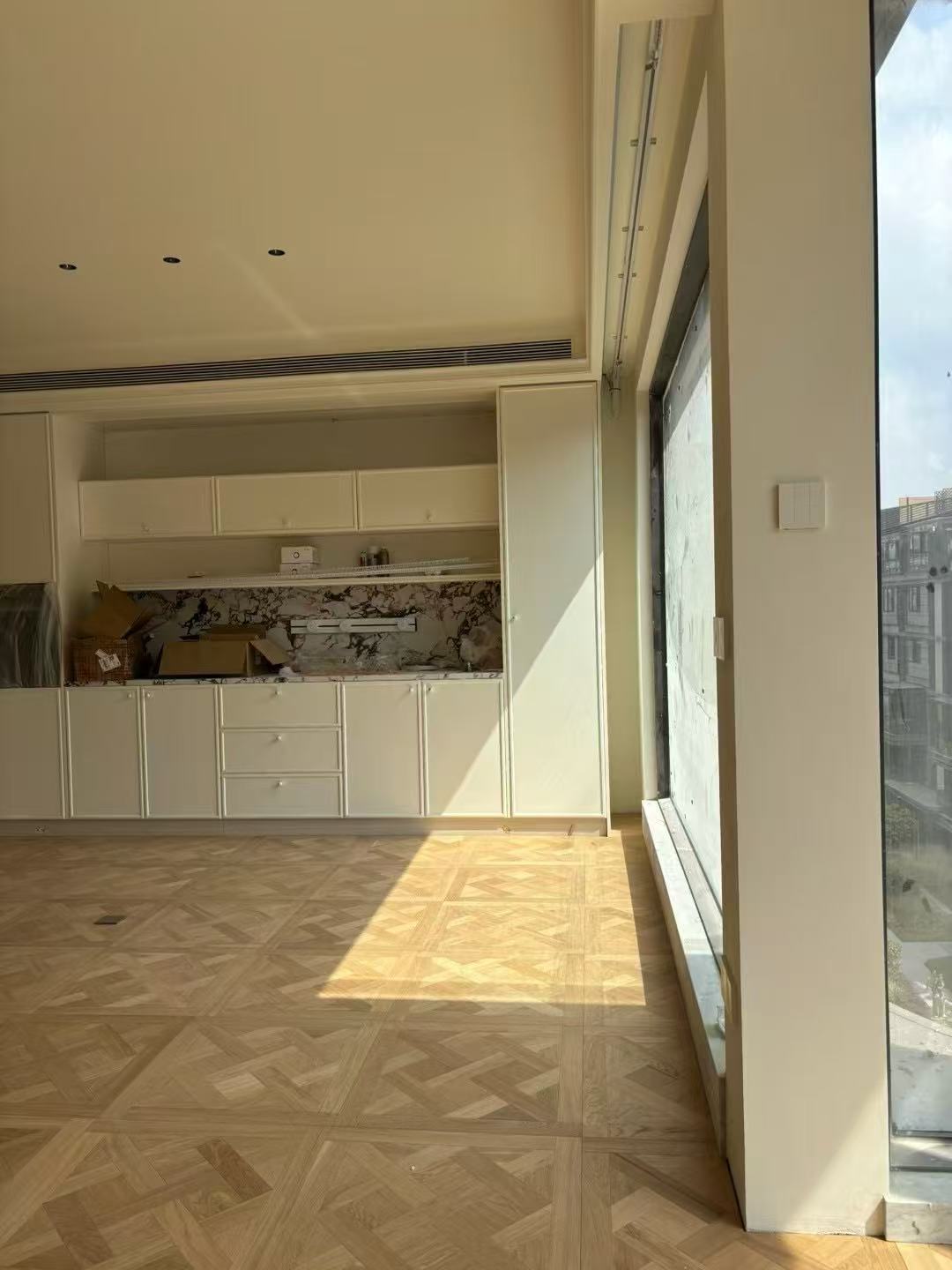 Engineered oak Versailles parquet panel flooring installed in a classic contemporary estate in Seoul, South Korea, featuring warm natural oak tone with brushed UV lacquer finish