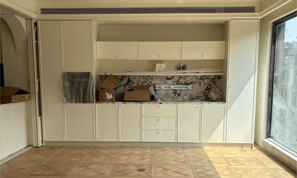 Multi-Layer Engineered Oak Versailles Panel Flooring for Classic Heritage Interiors — Seoul Residential Project