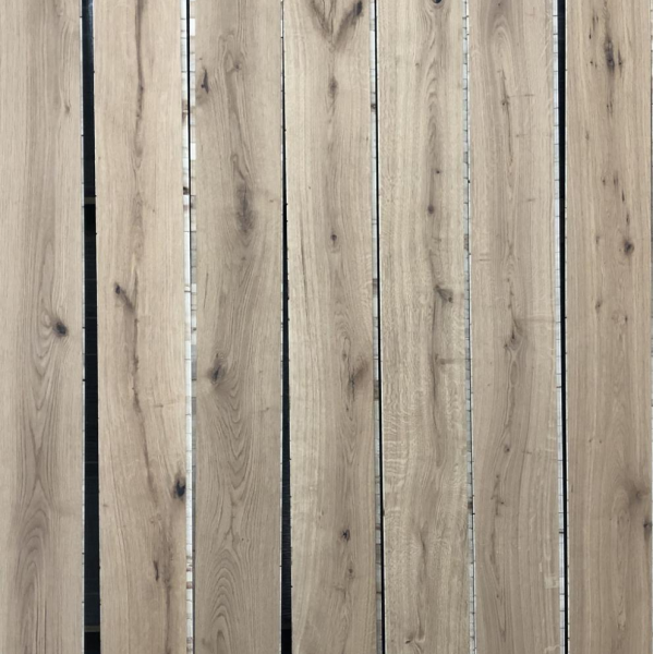 Natural Character Brushed Oak 190mm Wide Plank Engineered Flooring │ AMUER NC-01