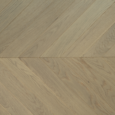 AB Select Brushed Oak Chevron Engineered Flooring UV Lacquer │ AMUER AM-40
