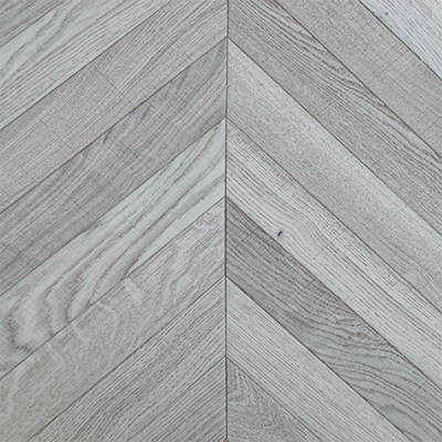 AM-44 Grey Oak 90mm Chevron Engineered Flooring Brushed Saw Mark 15/4mm | AMUER