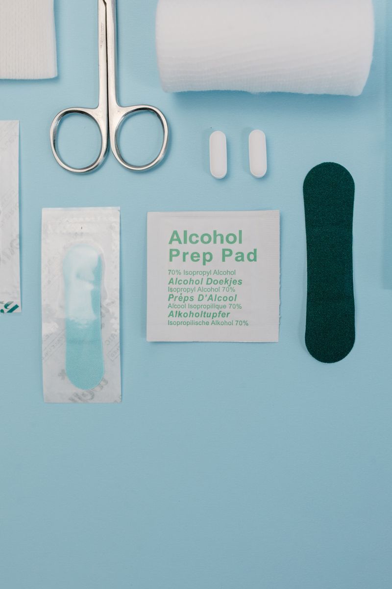 Tactical outdoor emergency first aid kit