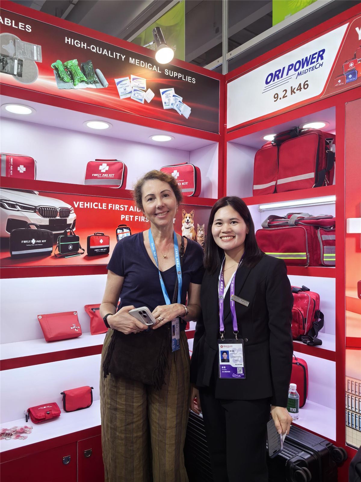 Customer discussion at the ORI-POWER booth during Phase 3 of the 139th Canton Fair