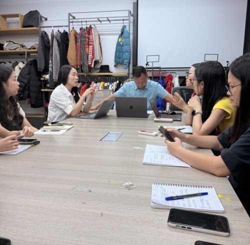 INFULLSAIL Sales Team Holds Weekly Summary Meeting in Dongguan