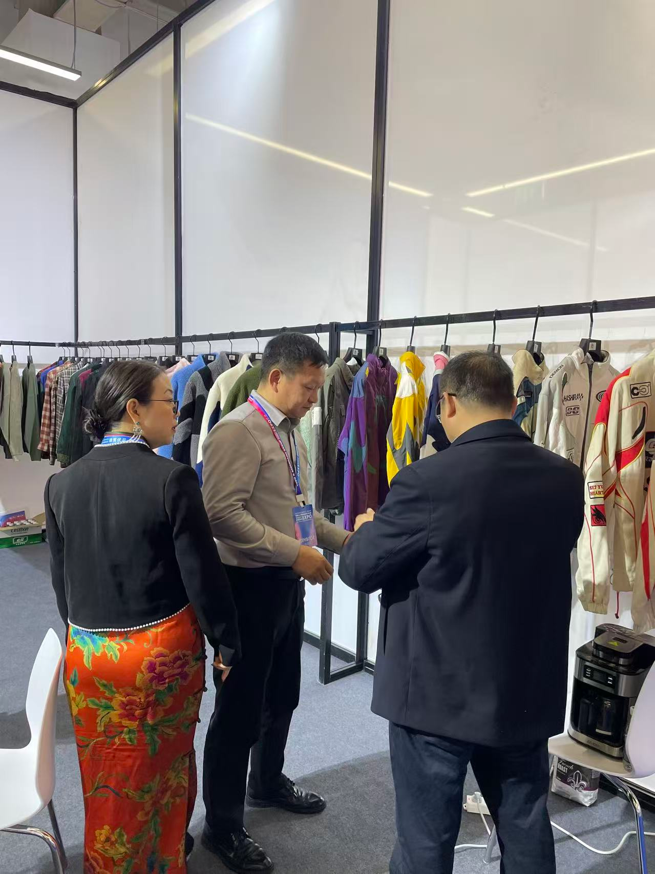 Infulllsail Successfully Showcases Custom Streetwear