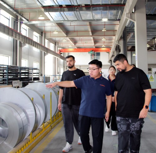 AIRPULL Welcomes South African Customers for Factory Visit and Business Exchange