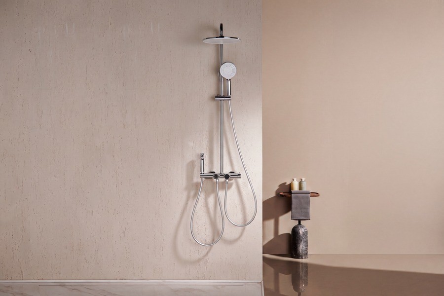 Integrated Bottom Spout And Cleaning Function