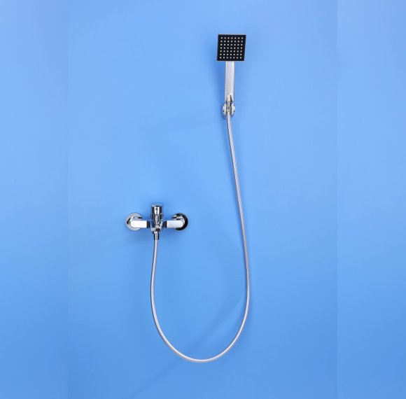 Wall Mounted Bathtub Faucet Supplier with Handheld Spray and Tub Spout