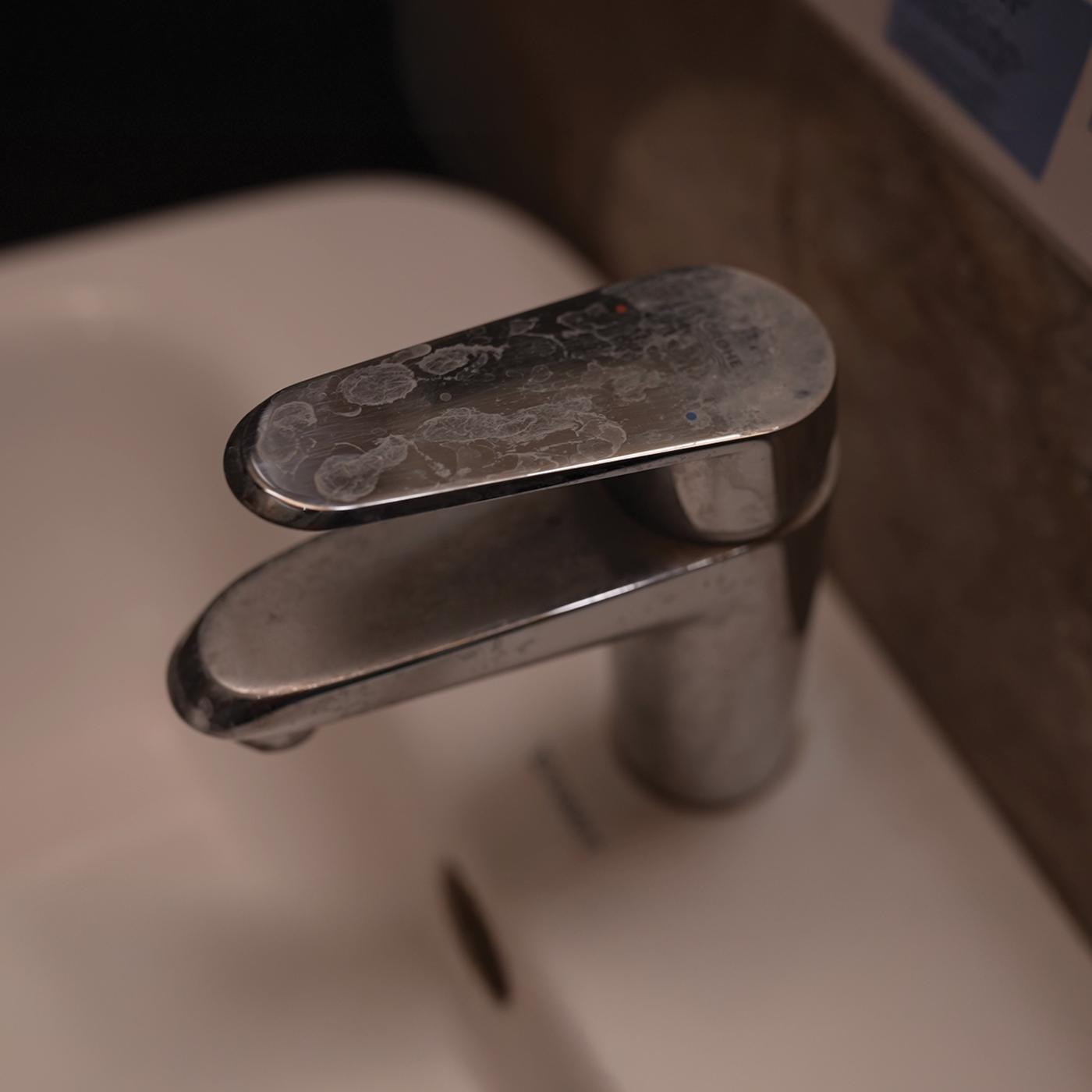 Oyaqua concealed shower valve close-up