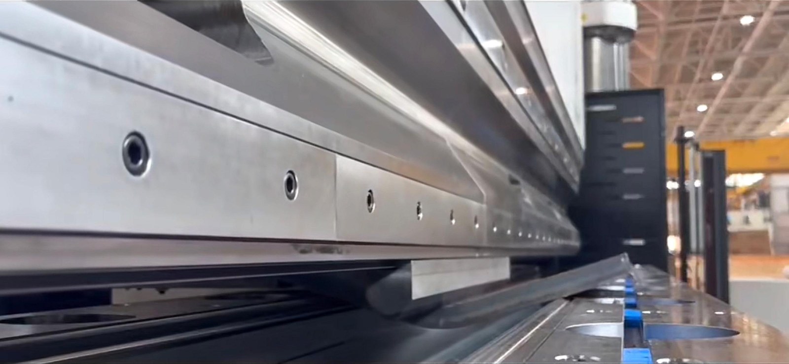 Controlled bending of stainless steel panels