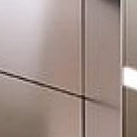 Natural stainless steel surface
