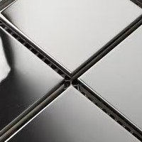 Mirror polished stainless steel surface
