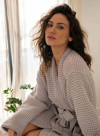Textured waffle-style bathrobe with a relaxed wrap fit