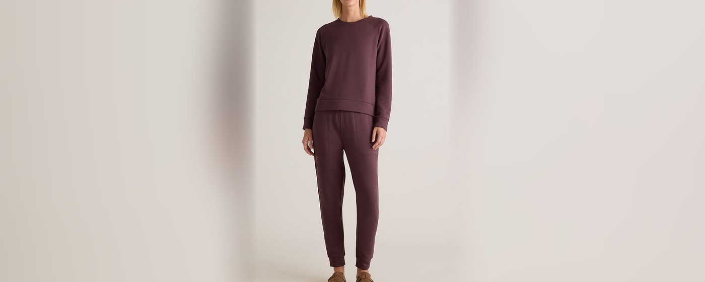Women's deep fig brown brushed fleece crewneck sweatshirt with raglan sleeves