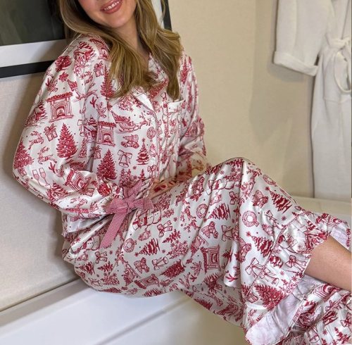 Women's Wholesale Christmas Toile Print Pajama Set