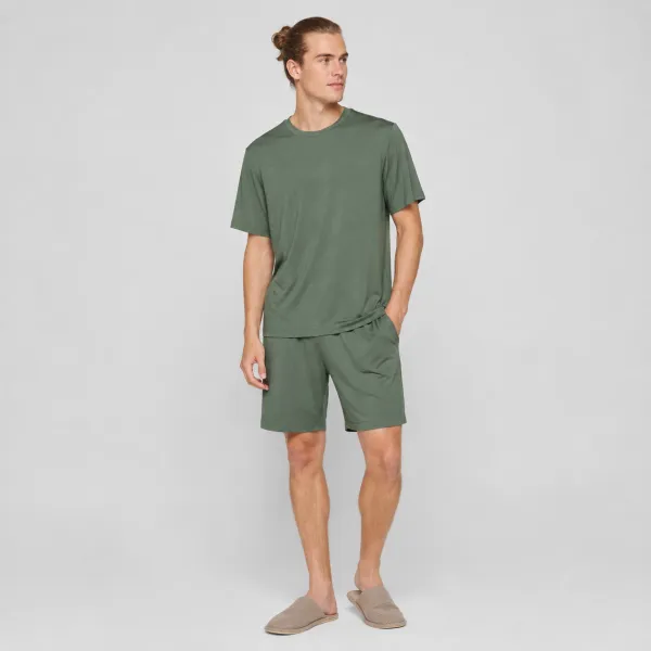 Men's cotton crew-neck T-shirt and shorts pajama set for private label sleepwear brands