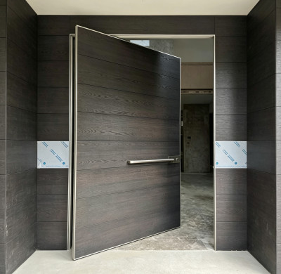 P-107 Aluminum Pivot Doors | Flame Retardant | Customized Size | Luxury Villa Entry