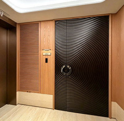 Z-001 Aluminum Unequal Double Doors | Flame Retardant | Customized Size | Luxury Villa Entry