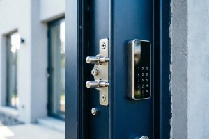 Aluminum Entry Door Security: Multi-Point Locks Explained