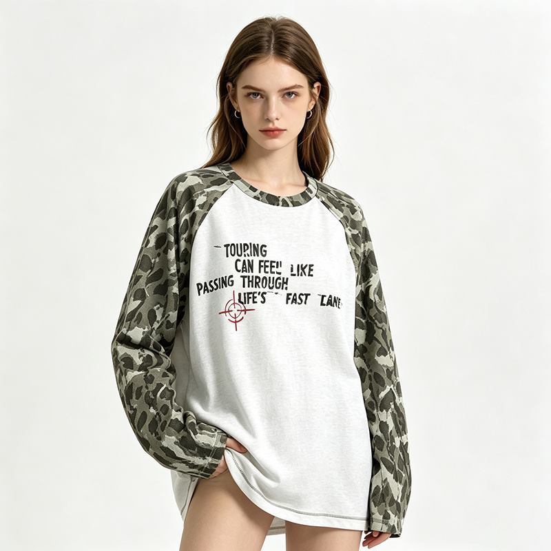 Women's white graphic raglan sweatshirt with contrast leopard-print sleeves