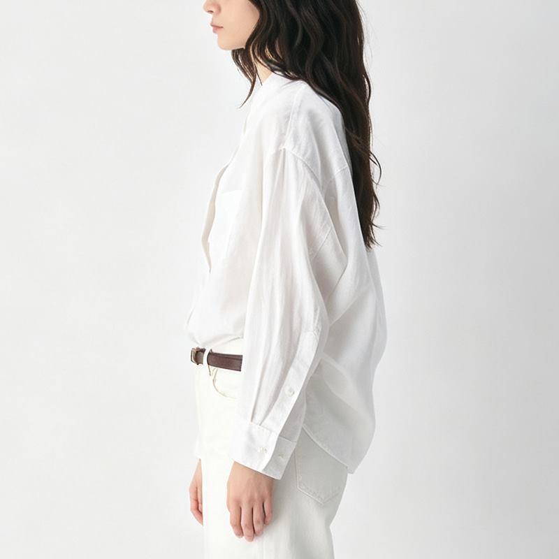 Women's white pocket shirt side view