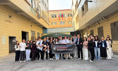 La Trobe Business School Students Visit MinCharm’s Dongguan Factory
